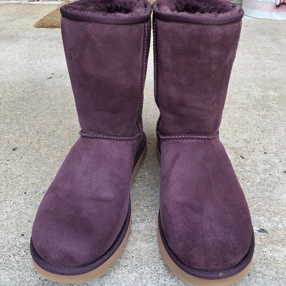 UGG Classic Boots 11M Plum